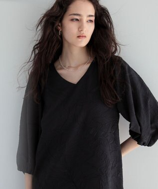 Green Parks ■ＥＳＣＡＲ　エンボスＶネックワンピース Black