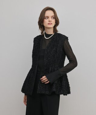 GRACE CONTINENTAL カットジャガードペプラムジレ ブラック