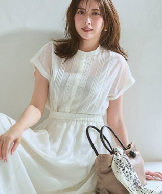 23区 【先行予約/WEB&一部店舗限定】レースピンタック フレンチスリーブ ブラウス アイボリー系