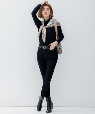 23区 ベルトモチーフ柄スカーフ ベージュ系