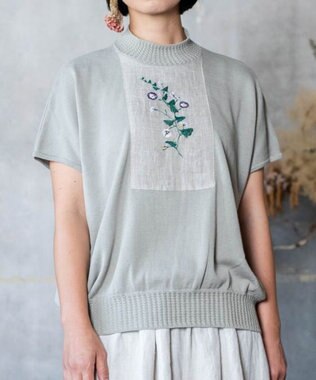 muuc 【高級スーピマ超長綿100%使用ニット】ヒルガオ刺繍 ハイネック半袖プルオーバー グレーベージュ