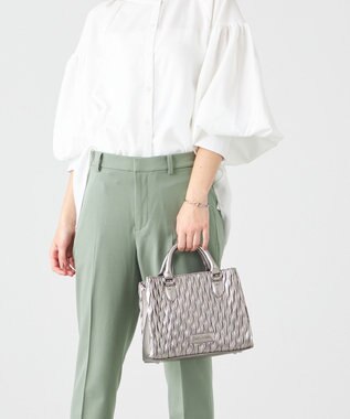 LA BAGAGERIE ランダムプリーツ2WAYハンドバッグ ガンメタリック