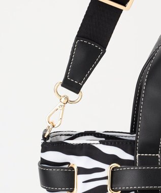 LA BAGAGERIE ベルテッド2WAYミニトート ゼブラ