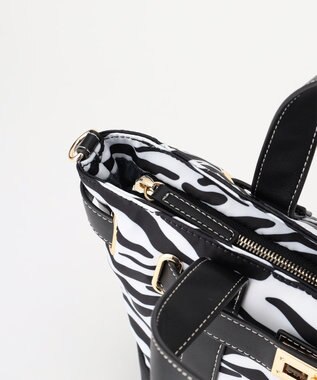 LA BAGAGERIE ベルテッド2WAYミニトート ゼブラ