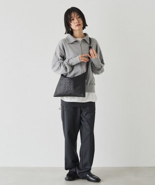 russet エンボスモノグラム ソフトレザーショルダーバッグ(CE-1547) Black