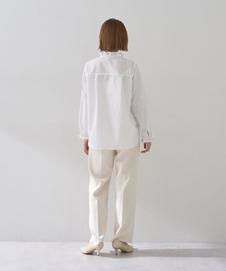 YECCA VECCA イージケアフリルカラーシャツ Off White