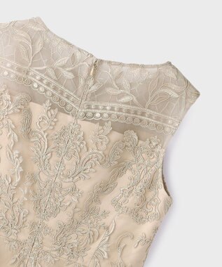 GRACE CONTINENTAL コ－ド刺繍タイトドレス ベージュ