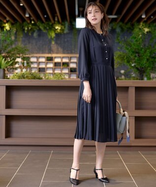 Tiaclasse 【新色追加・洗える】パールボタンプリーツワンピース ネイビー