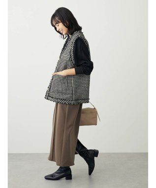 Green Parks ・ＥＬＥＮＣＡＲＥ　ＤＵＥ　ツィードノーカラーベスト Black