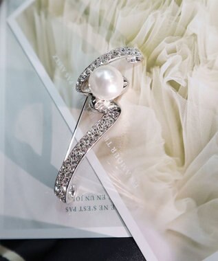 Tiaclasse スワールパールブローチ