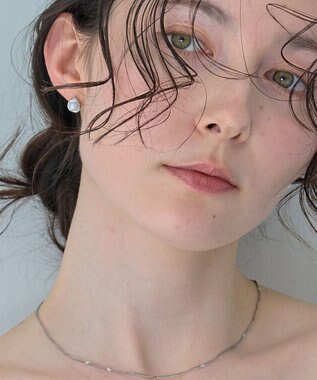 Phoebe 〈金属アレルギー対応〉ニュアンスメタルドロップパールピアス/シルバー　淡水パール/天然パール シルバー