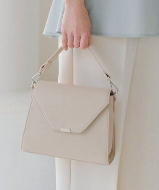 Tiaclasse 【安田美沙子さん着用・4way /2TYPEハンドル】パールチェーン付きハーフフォーマルミニバッグ ベージュ