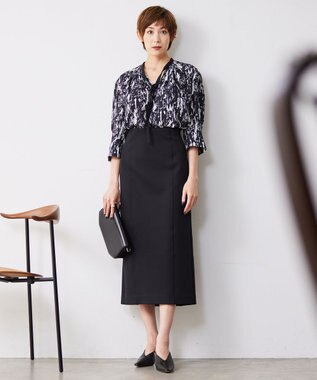 ICB 【接触冷感・洗える】BackSatinAmunzen ナロータイブラウス ブラック柄系