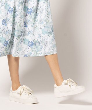 TOCCA 【軽量・抗菌消臭】GLITTER TOE SNEAKERS スニーカー オフ系