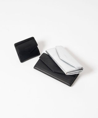 FOLNA RD ソフトレザー・ホイルレザー エンべロープ二つ折り財布 ブラック