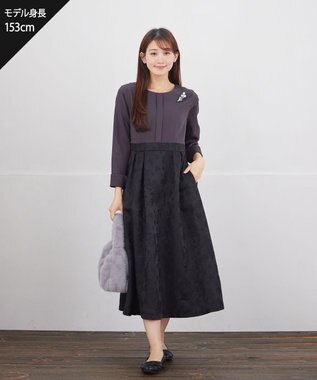 Tiaclasse L フラワージャガードドッキングワンピース チャコールグレー×ブラック