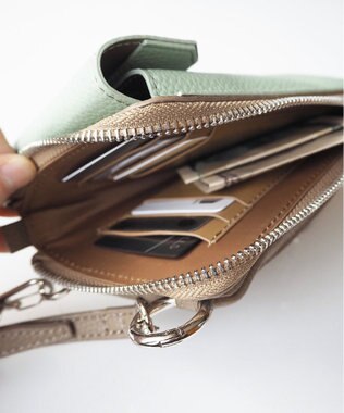 LA BAGAGERIE 【インスタグラマー chiyoさん×LA BAGAGERIE】コンビスマホショルダー グレージュ×ピスタチオ