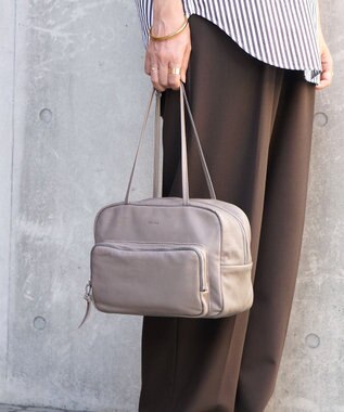 FOLNA RD ソフトレザーフロントポケットボストンバッグ