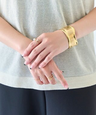 Phoebe <オンワード限定セット>ワントップパールネックレス×アークカフワイドバングル ゴールド
