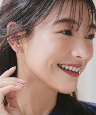 Tiaclasse ワンポイントクリスタルイヤリング シルバー