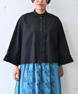 muuc 〈遠州織物の工場で織られた上質なコットン生地〉〈ブロード生地〉フロントタック プリーツ八分袖ブラウス ブラック