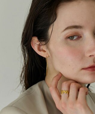 Phoebe 〈金属アレルギー対応〉エアリーフックピアス　ゴールド　ステンレス ゴールド