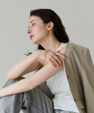 Phoebe 〈金属アレルギー対応〉エアリーフックピアス　ゴールド　ステンレス ゴールド