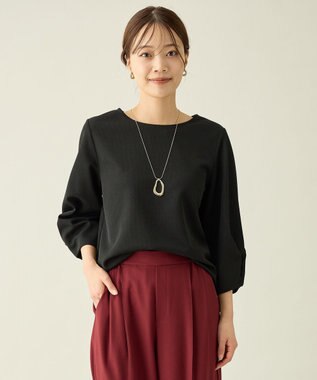 コンフォータブル袖タックブラウス