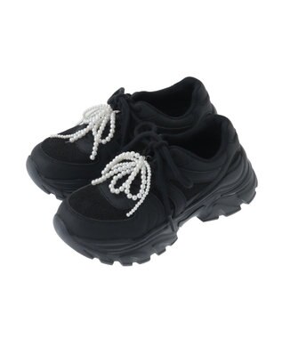 earth music&ecology 【チャーム付き】ＯＲｉｅｎｔａｌ　ＴＲａｆｆｉｃ　パールチャームスニーカー Black