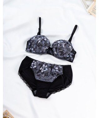 Wing 通販限定　ブラ＆ショーツセット　3/4カップブラ　ウイング／ワコール　CB3711 ブラック