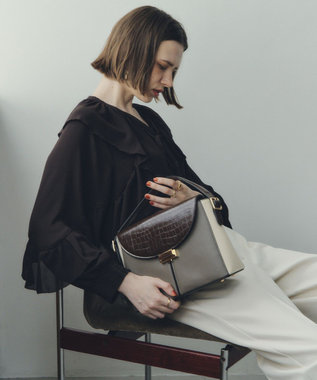 YECCA VECCA 配色メタルポイントバッグ Brown