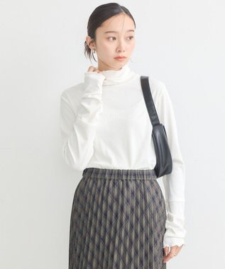 earth music&ecology シャーリングスリーブリブタートルプルオーバー Ivory