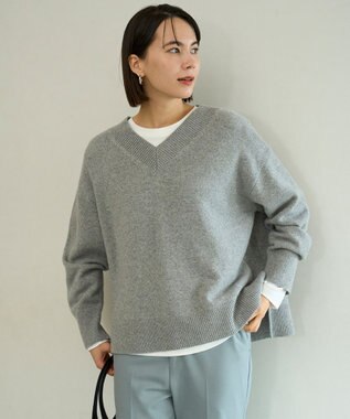 UNFILO 【野呂佳代さん着用】カシミヤブレンド Vネックニット グレー
