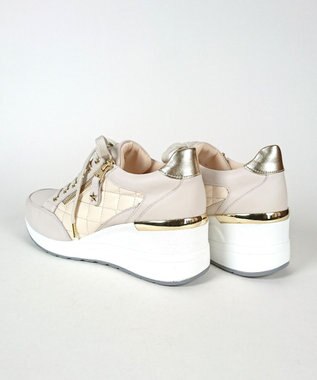 Dominic3 ヒールアップ サイドキルティング ジップスニーカー ブラック