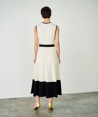 最終値下げ　グレースコンチネンタル　配色ポンチフレアワンピース 配色ポンチフレアワンピース （ロング・マキシ丈ワンピース）｜GRACE