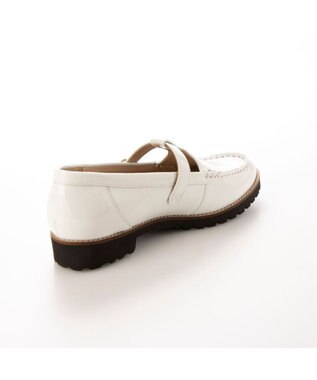 ing <ing>Tストラップタンクソールローファー ホワイト