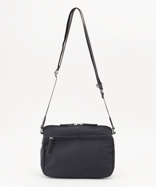 Y'SACCS ダブルタブ　トラベルポシェット ブラック