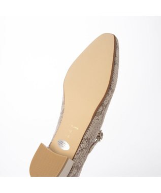 Riz raffinee <Riz raffinee>斜めストラップパンプス ベージュヘビ