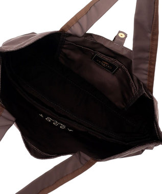 TOCCA SOGNO FUR CHARM TOTE トートバッグ【WEB＆一部店舗限定・A4サイズ対応】 ブラウン系