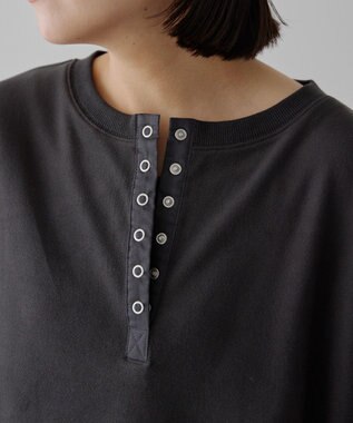 AMERICAN HOLIC ソフトタッチヘンリーネックプルオーバー Charcoal Gray