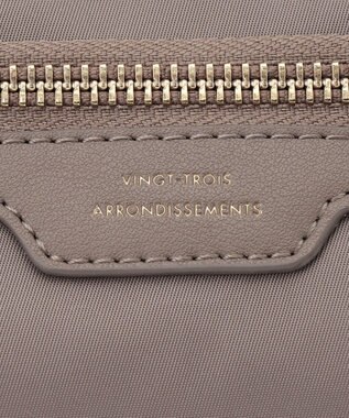 23区 【先行予約】ナイロン サイドポケット ショルダーバッグ グレージュ系