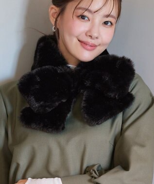 Tiaclasse リボン型ファーティペット ブラック