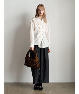 Te chichi ツイストデザインシャツ《2025Autumn catalog vol.2 item》 オフホワイト