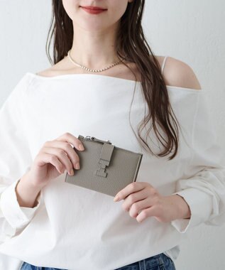 IACUCCI アバ ハーフウォレット CERVO