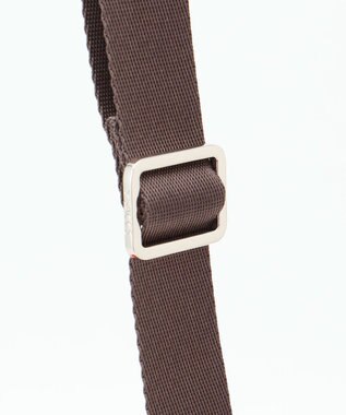 Y'SACCS ダブルタブ　トラベルポシェット レンガブラウン