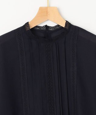組曲 L 【洗える】シフォンツイルレース ブラウス ネイビー系