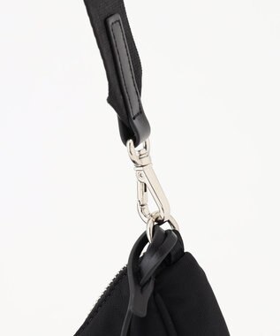 ICB ムーンチェーンショルダー ブラック系