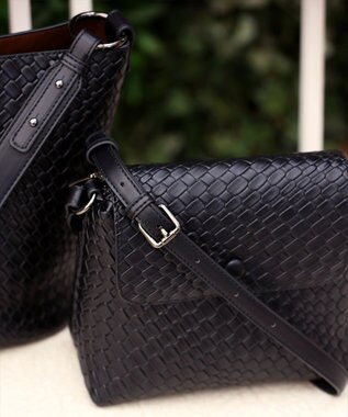 Tiaclasse 【2点セット】編み込み風ショルダーバッグ＋ショルダーポーチ付き ブラック