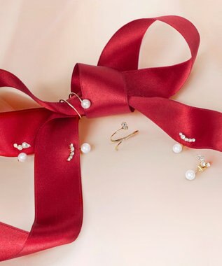 Phoebe ≪TV番組着用商品≫フロートスパイラルビジューリング クリア