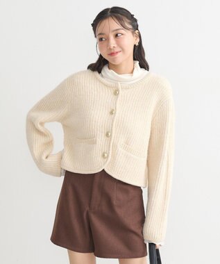 earth music&ecology ゴールド釦ショートニットカーディガン Ivory